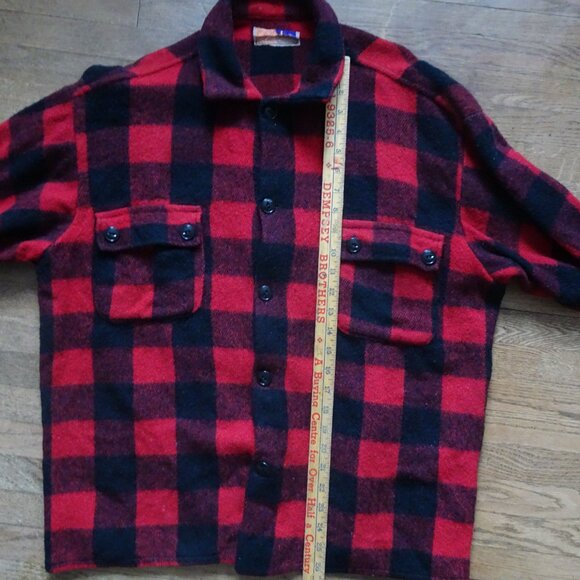 Vintage Made in Canada Humphrey Lumber Jacket - Picture 6 of 9